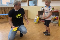 8a8ba9c6-32f1-42c5-9444-42d62b8a72b1